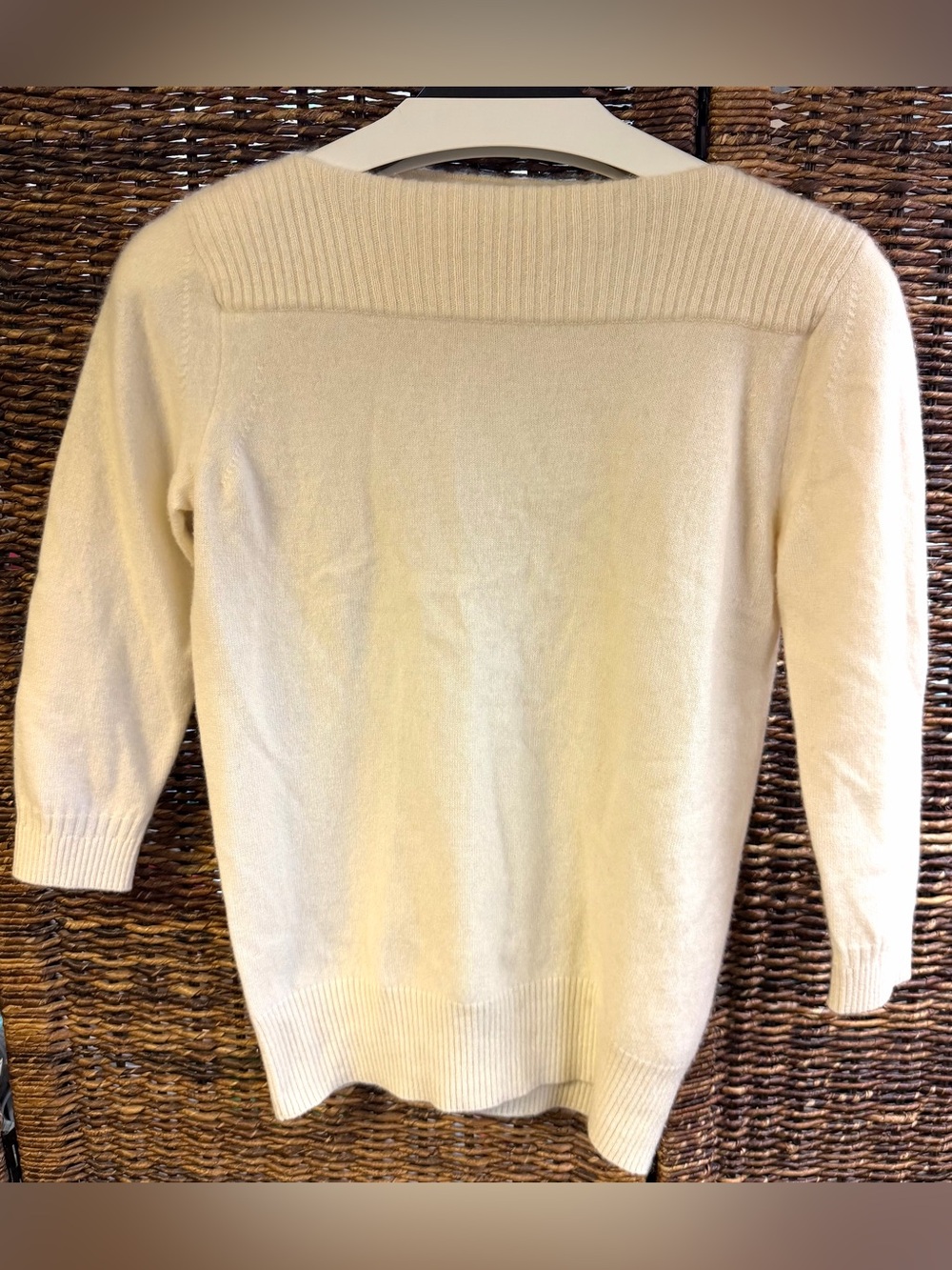 Pure Collection Cream Ribbed Yoke Lightweight Scoop Sweater- Cashmere-Size:4